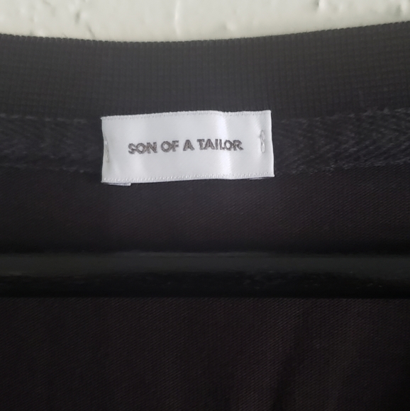 SON OF A TAILOR  V Neck - Picture 6 of 10